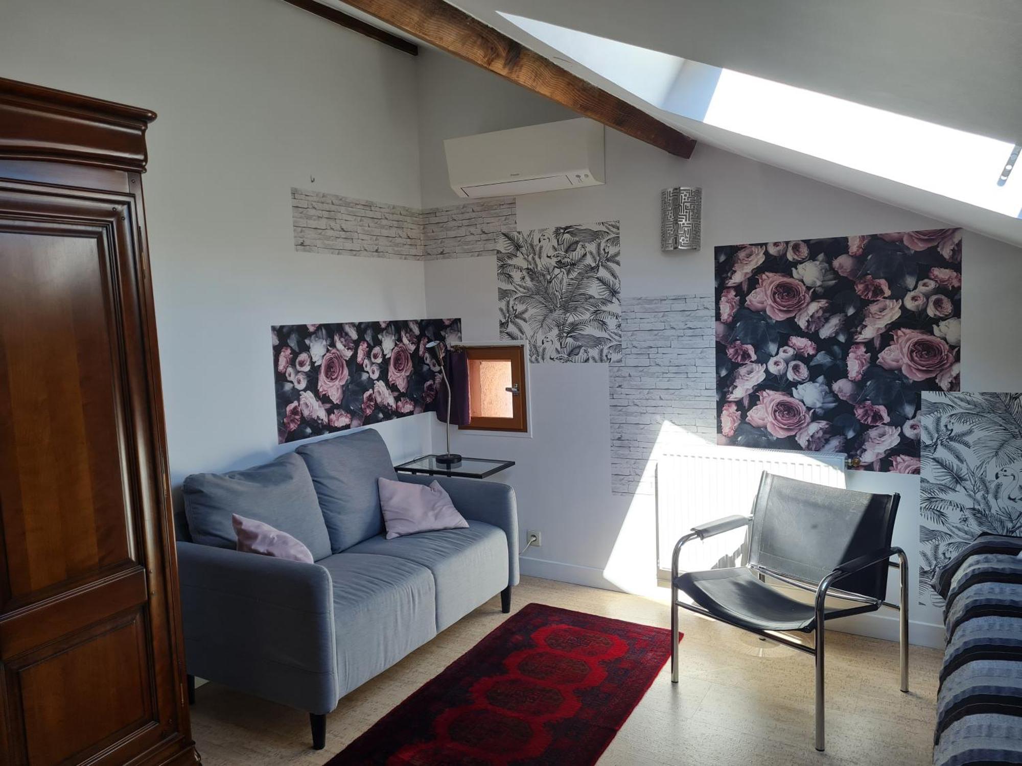 Espace Beleverte Bussiere 1 Tamaris Appartement Meuble De 2 Chambres Oullins Exterior foto